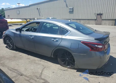 2018 Nissan Altima 2.5 z USA, uszkodzony, nr VIN 1N4AL3AP4JC201124